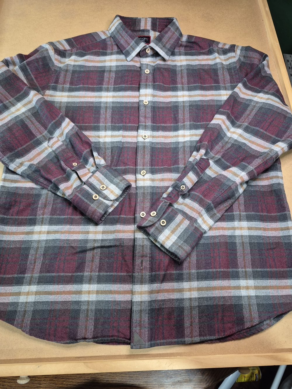 UNTUCKit Men's Burgundy and Gray Plaid Button-Down Shirt 3396/379